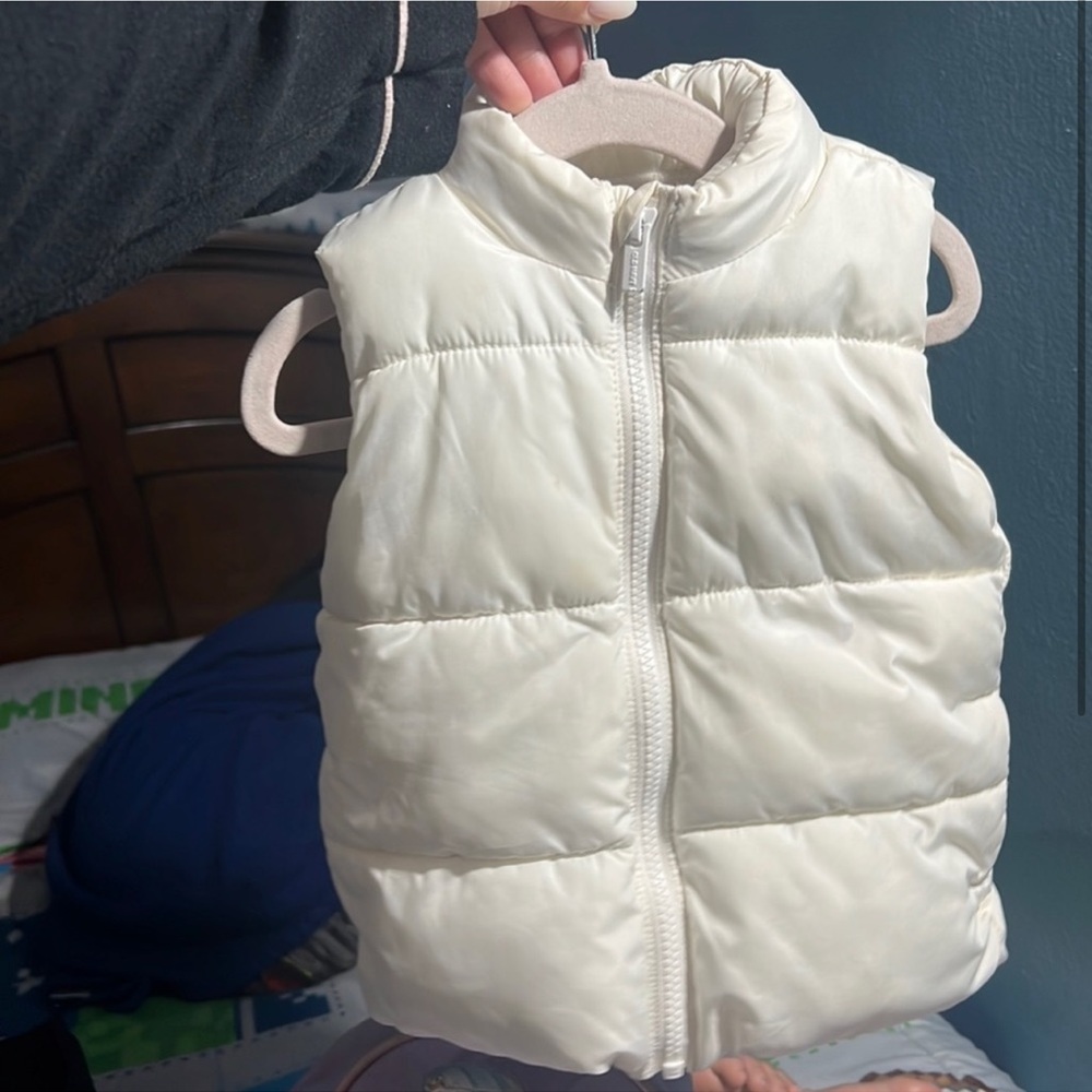 Old navy puffer vest